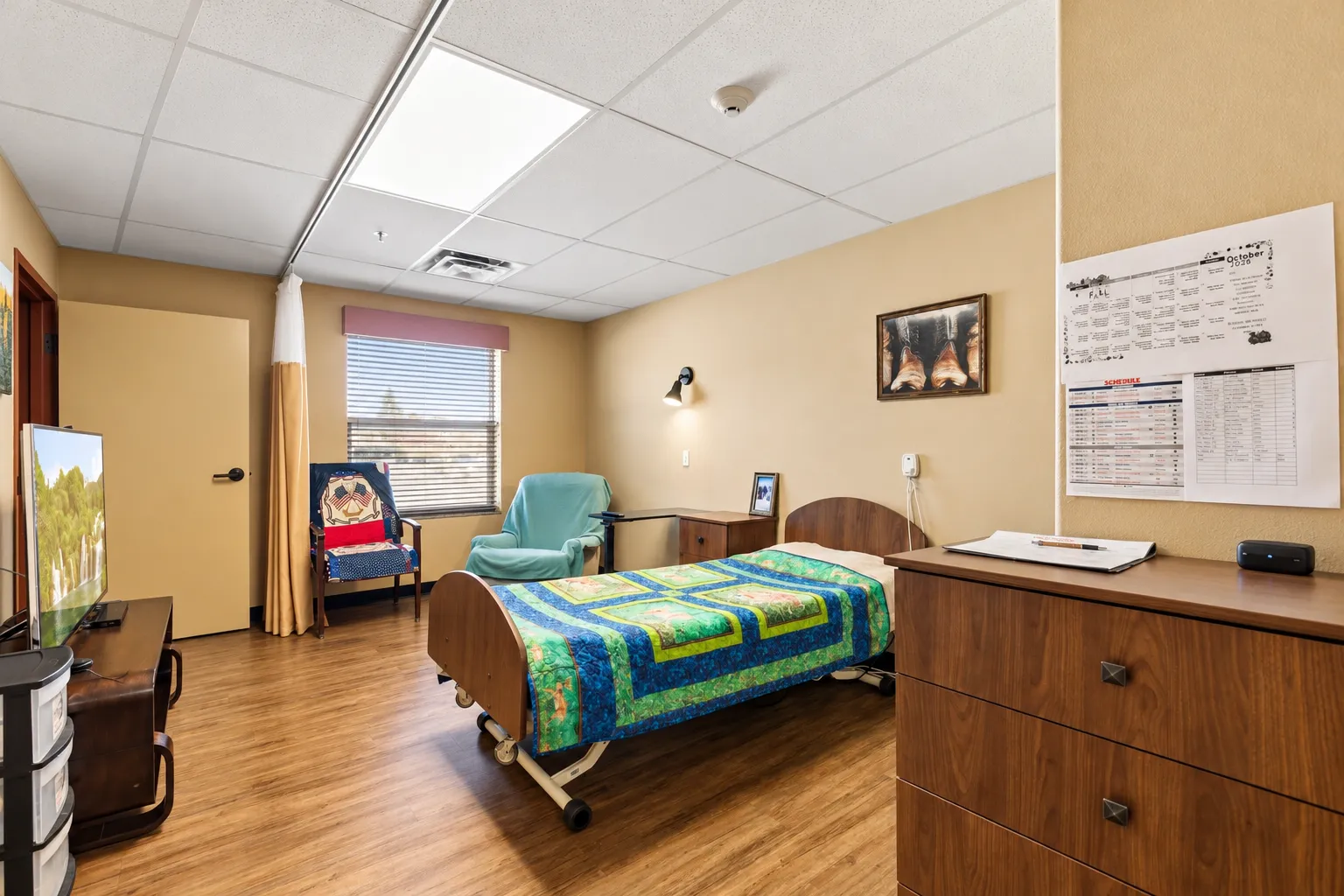 A private room at River Valley